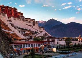 KHÁM PHÁ VÂN NAM PHONG HOA HÀ NỘI – ĐẠI LÝ - LỆ GIANG – SHANGRILA NÚI TUYẾT NGỌC LONG